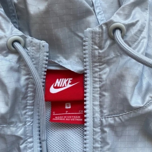 NIKE White Grey Windbreaker - Picture 2 of 4